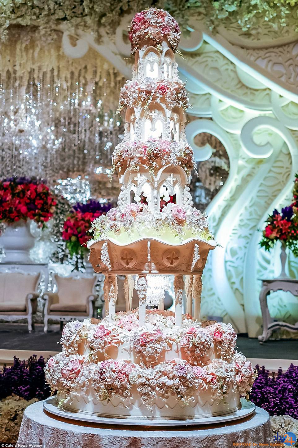 عجیب‌ترین کیک‌‌های عروسی (تصاویر)