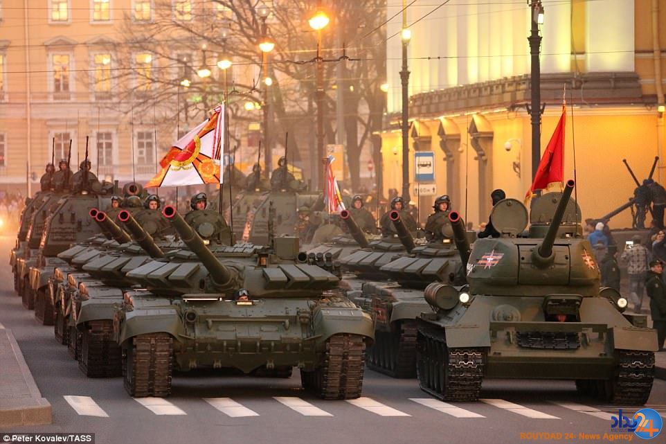 نمایش قدرت ارتش پوتین در آستانه «روز پیروزی» (تصاویر)