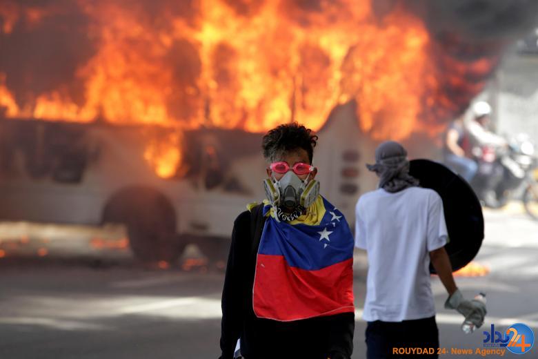 اعتراض در ونزوئلا آتش در نیویورک