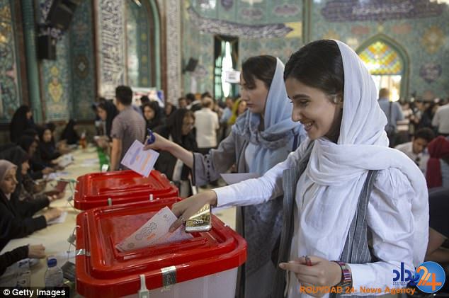 گزارش دیلی میل از حضور مردم ایران در انتخابات (تصاویر)