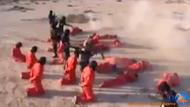 داعش فیلم اعدام 18 نیروی خود را منتشر کرد (فیلم و تصاویر)
