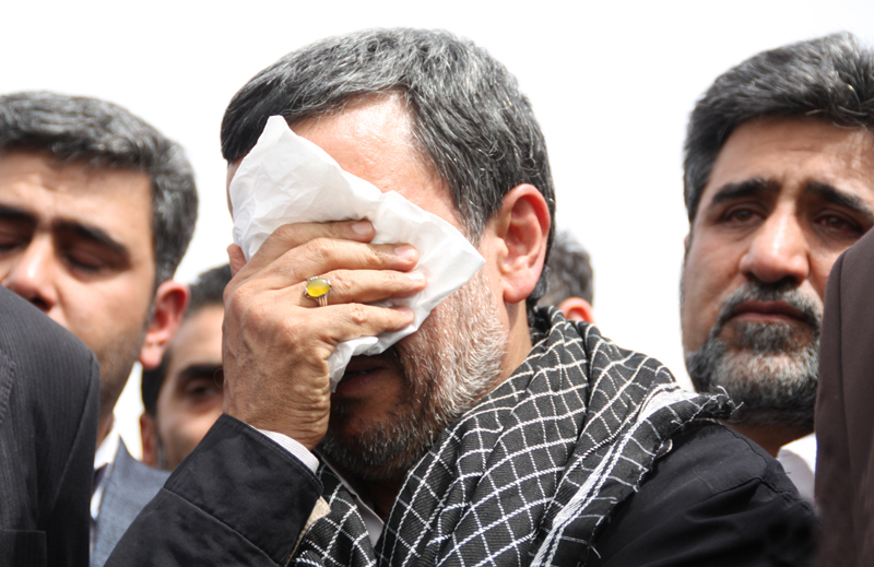 دلسوزی یا اشک تمساح احمدی‎نژاد برای مالباختگان موسسات مالی؟