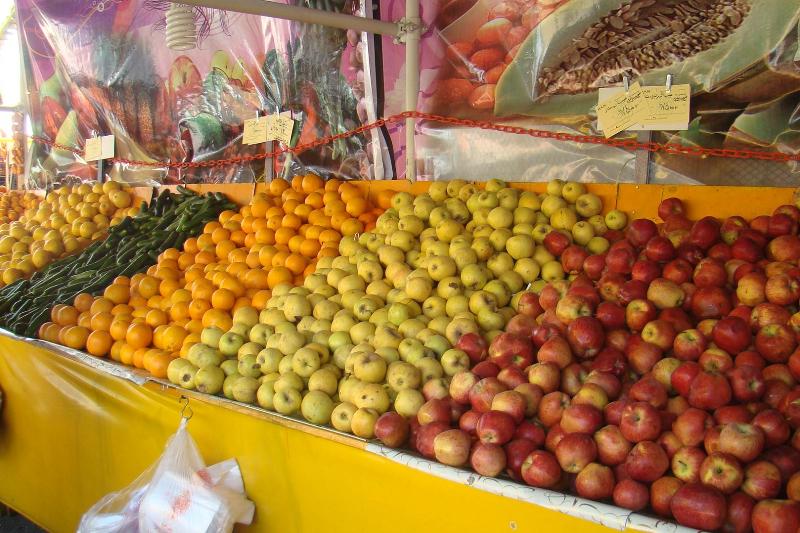 قیمت انواع میوه در بازار شب عید