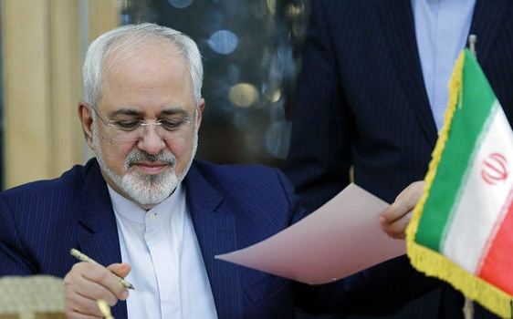نامه ظریف به وزرای خارجه در جهان: اگر قرار باشد برجام ادامه یابد باید خسارت ایران جبران شود