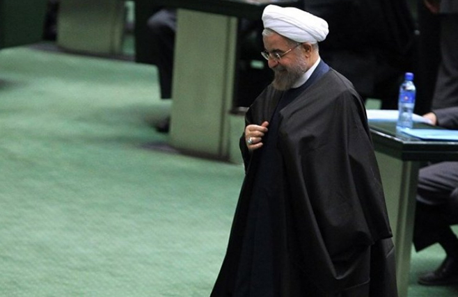 سوال از رئیس‌جمهور در دستور کار مجلس است/ لابی لاریجانی مانع از کنسل شدن سوال از روحانی نمی‌شود