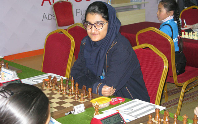 تاریخ سازی دختر شطرنج باز ایران در قهرمانی بانوان جهان/ صعود علی نسب به دور دوم