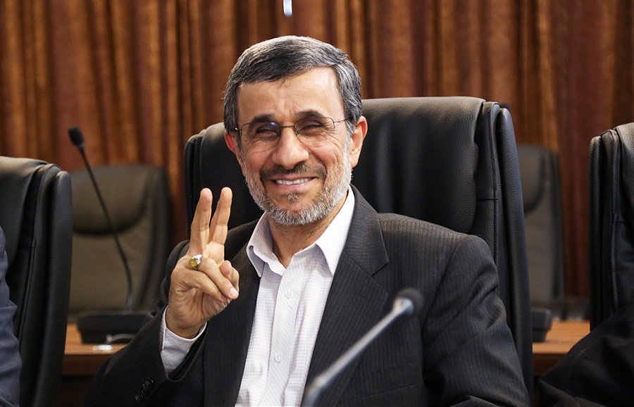 آقای رئیسی! پای احمدی نژاد کی به دادگاه باز می‌شود؟
