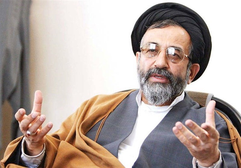 انتقاد شدید موسوی لاری از نظارت استصوابی