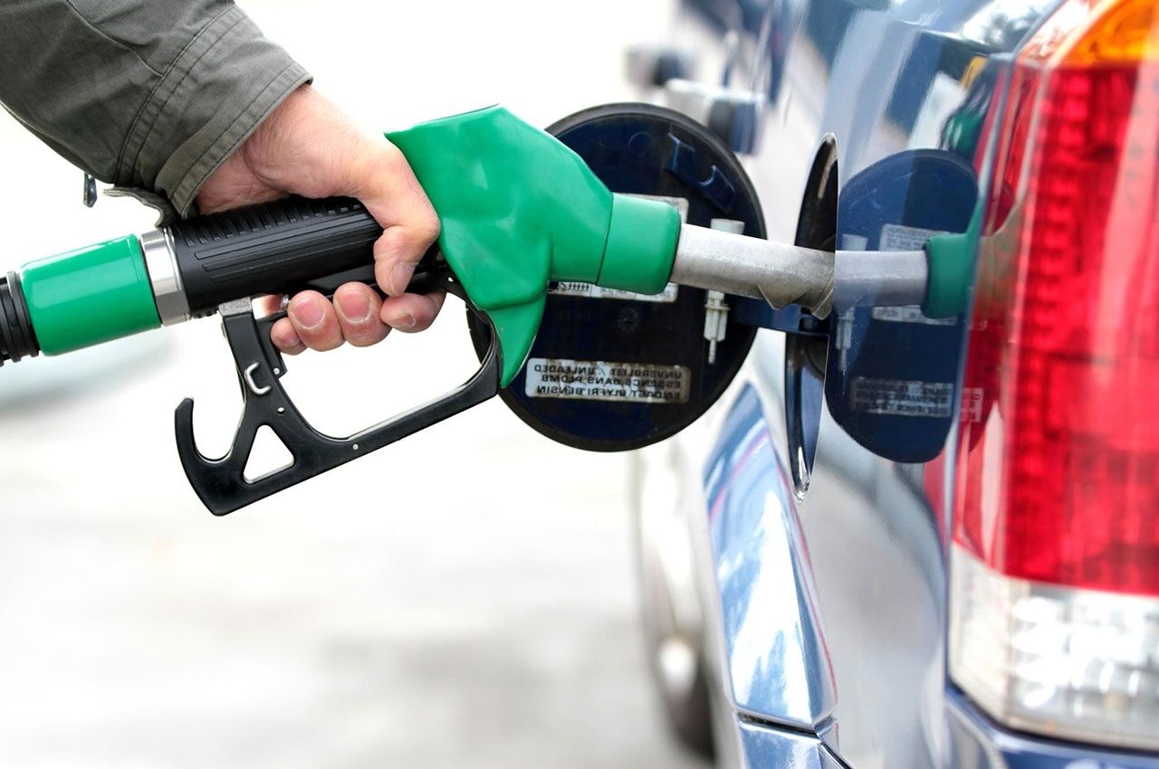مصرف بنزین در فروردین ۱۴۰۰ چقدر افزایش یافت؟