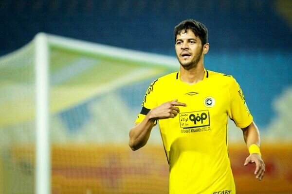 مهاجم مدنظر یحیی در آستانه قرارداد با باشگاه لیگ برتری