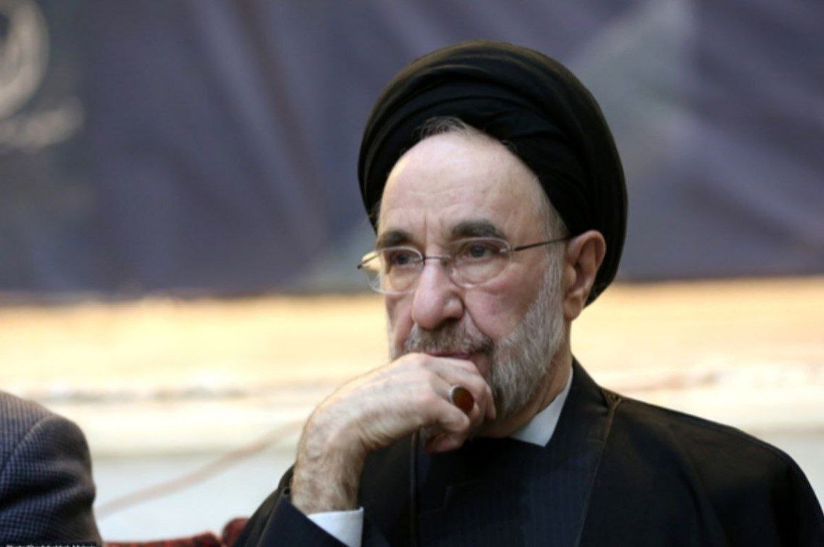 کیهان: امثال خاتمی و خوئینی‌ها به ملت ایران خیانت کردند/ خاتمی فاقد کمترین پایگاه اجتماعی انگیزشی است