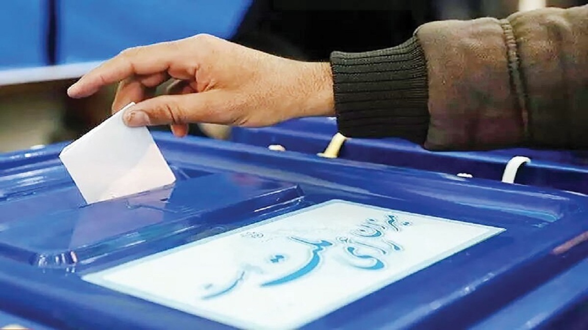 کیهان: آمار برگزاری ۴۰ انتخابات طی ۴۵ سال در ایران بی‌نظیر است