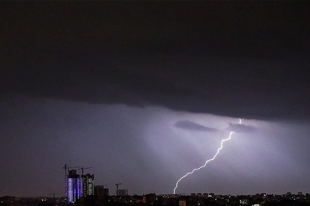 رگبار باران و رعد و برق در ۸ استان در ٢٤ ساعت آینده/ وزش باد شدید در تهران