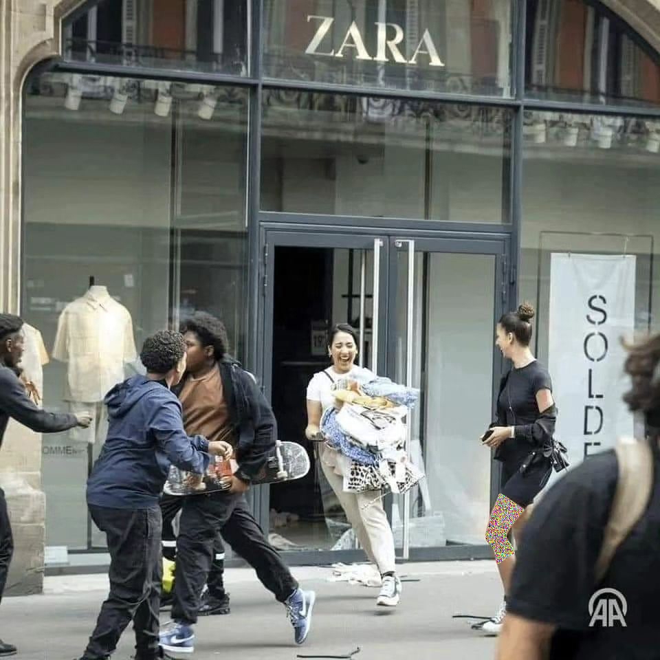 تصویر جنجالی از غارت فروشگاه زارا توسط معترضان فرانسه