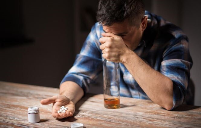 آیا مواد مخدر خطر ابتلا به افسردگی را کاهش می‌دهد؟
