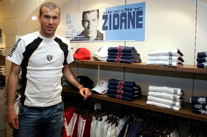 بازگشت «اسطوره» به فوتبال / تصاویر بازگشت «اسطوره» به فوتبال / تصاویر