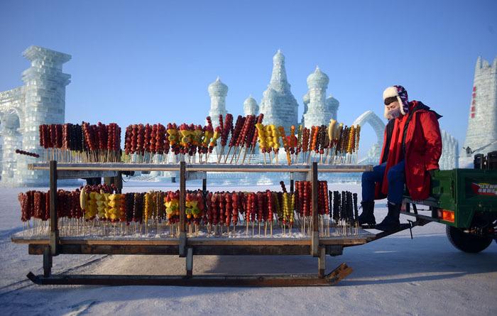 جشنوارهای در دمای منفی 30 درجه (تصاویر) جشنوارهای در دمای منفی 30 درجه (تصاویر)