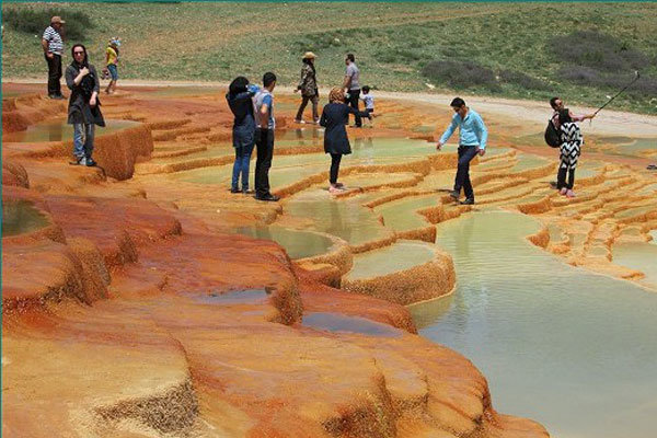 تهدید یک جاذبه گردشگری دیگر (تصاویر) تهدید یک جاذبه گردشگری دیگر (تصاویر)