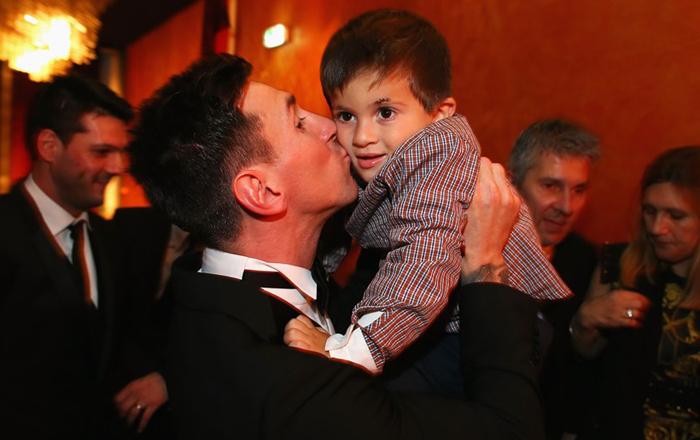 مراسم اعطای توپ طلای 2015 (تصاویر) مراسم اعطای توپ طلای 2015 (تصاویر)