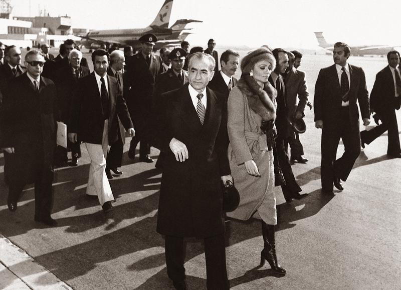 فرار شاه از ایران (تصاویر)