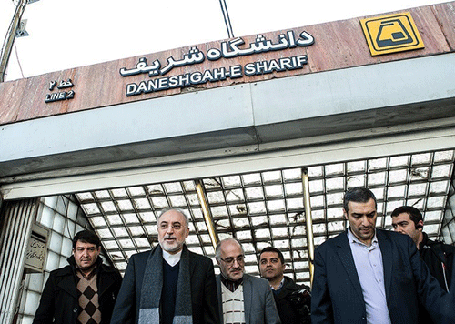 صالحی با مترو سر کار رفت (تصاویر) صالحی با مترو سر کار رفت (تصاویر)