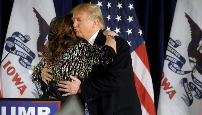 سارا پیلین به کمپین ترامپ پیوست (تصاویر) سارا پیلین به کمپین ترامپ پیوست (تصاویر)