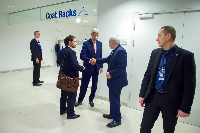 عکس هایی متفاوت از روز اجرای برجام عکس هایی متفاوت از روز اجرای برجام