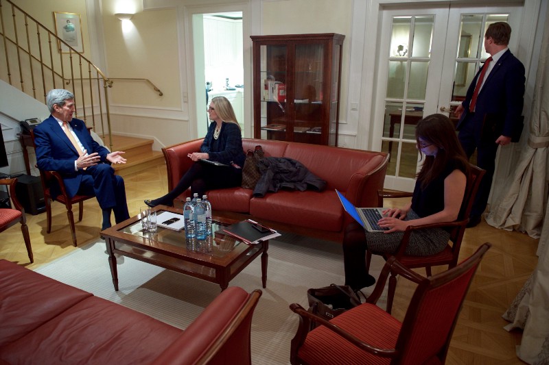 عکس هایی متفاوت از روز اجرای برجام عکس هایی متفاوت از روز اجرای برجام