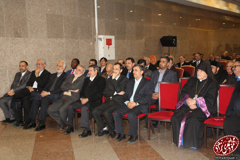 بازگشت متهم با احمدی نژاد