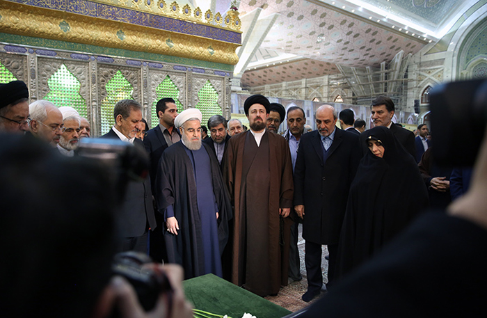 هیات دولت در حرم امام(ره) (تصاویر) هیات دولت در حرم امام(ره) (تصاویر)