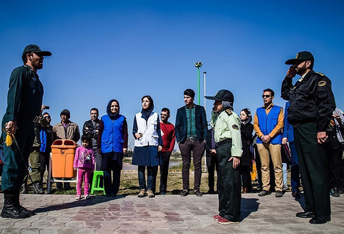 پلیس کودک سرطانی را به آرزویش رساند (تصاویر) پلیس کودک سرطانی را به آرزویش رساند (تصاویر)