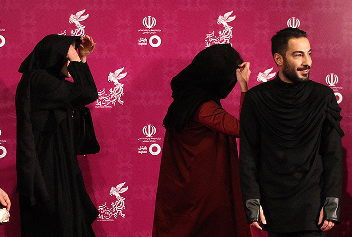 افتتاحیه جشنواره فجر با حضور ستارگان (تصاویر) افتتاحیه جشنواره فجر با حضور ستارگان (تصاویر)