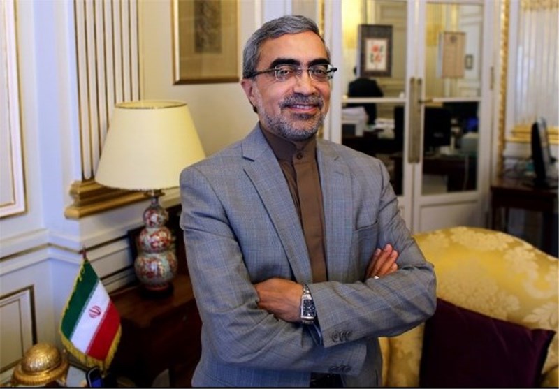 اولاند به تهران دعوت شد / عالی ترین سطح استقابل از روحانی در پاریس