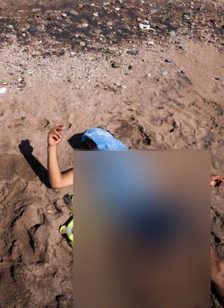 تصاویری که امیدواریم ساختگی باشد/ شنای مختلط مرد و زن (عکس)