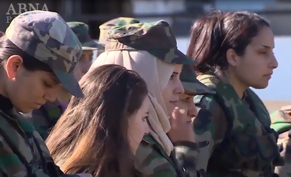 پیوستن زنان سوری داوطلب به ارتش سوریه (تصاویر) پیوستن زنان سوری داوطلب به ارتش سوریه (تصاویر)