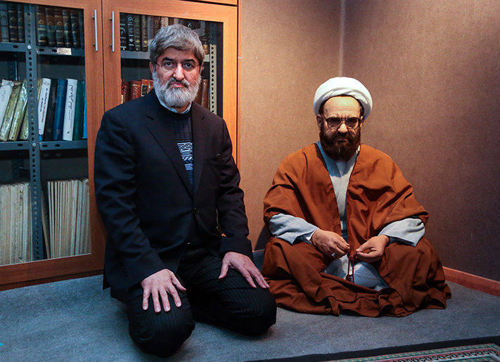 رابطه شهید مطهری با دکتر شریعتی چگونه بود؟ رابطه شهید مطهری با دکتر شریعتی چگونه بود؟