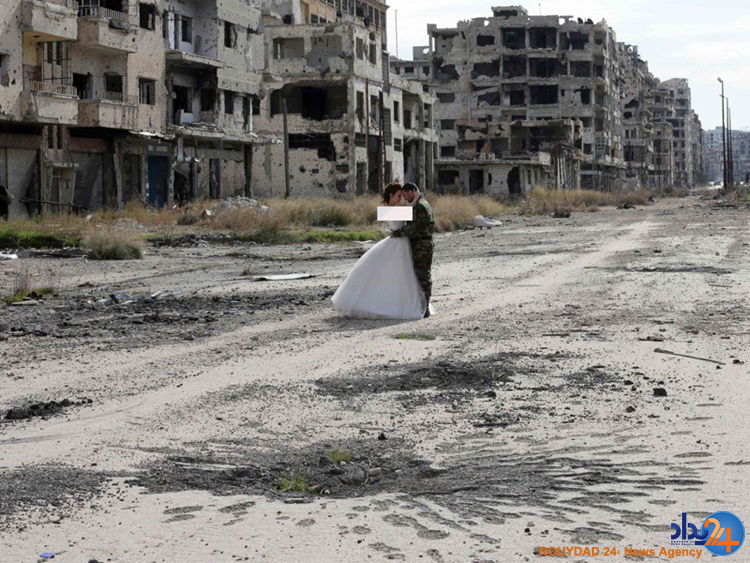 ویرانه های حمص آتلیه عکس های زوج سوری (تصاویر)