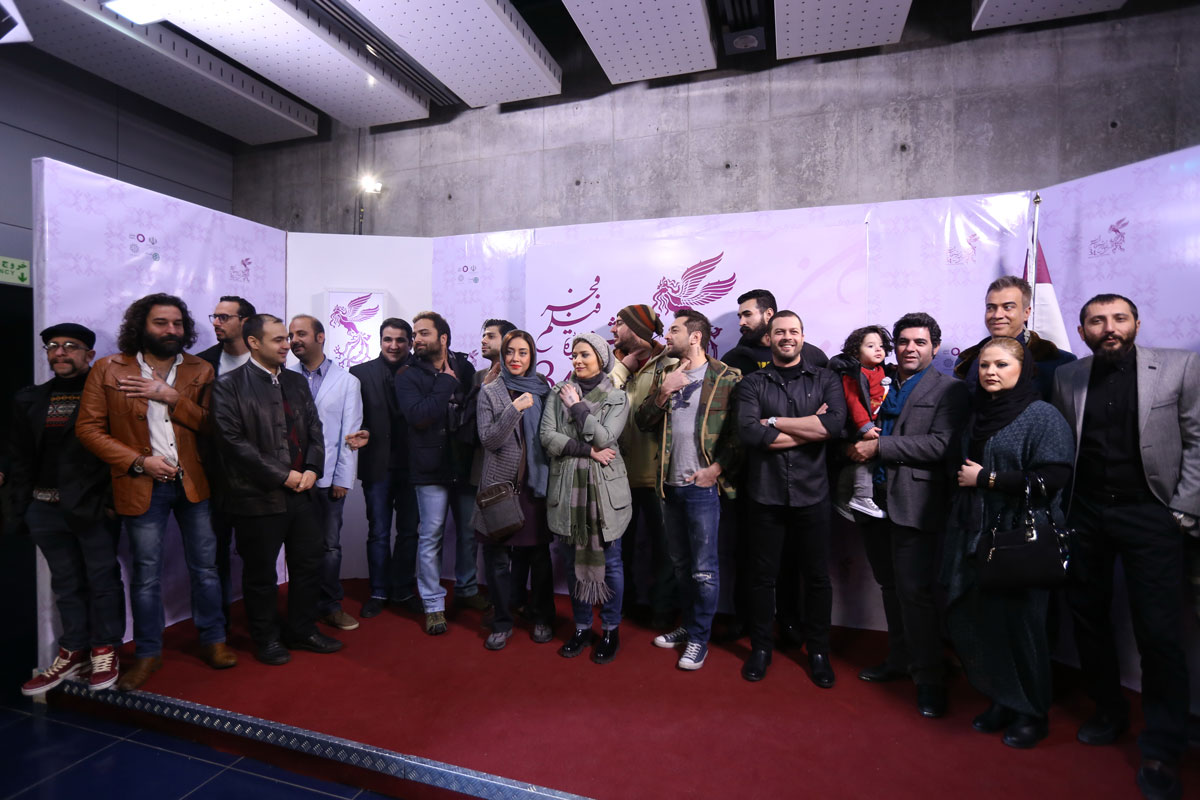 بازیگران بارکد تماشاگران را غافلگیر کردند (تصاویر) بازیگران بارکد تماشاگران را غافلگیر کردند (تصاویر)