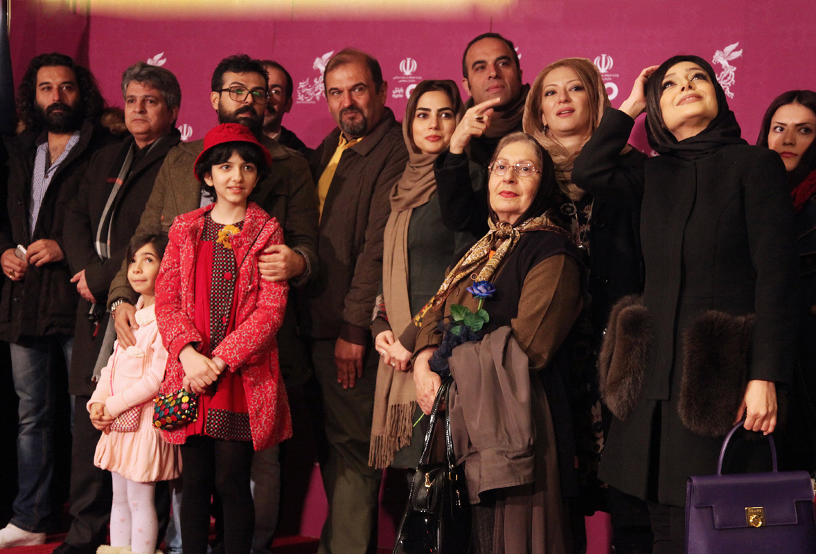 در حاشیه روز هشتم جشنواره فجر (تصاویر) در حاشیه روز هشتم جشنواره فجر (تصاویر)