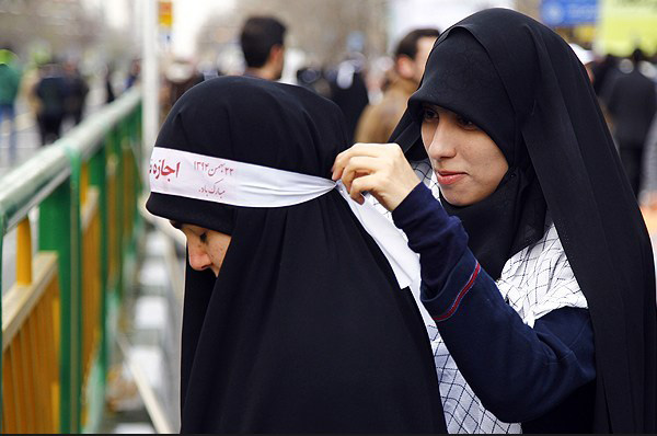 زنان ایرانی در راهپیمایی 22 بهمن
