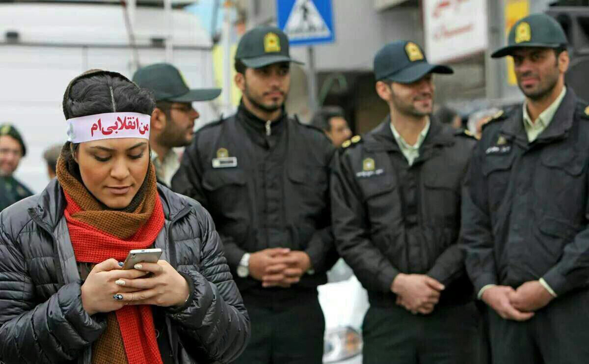 زنان ایرانی در راهپیمایی 22 بهمن