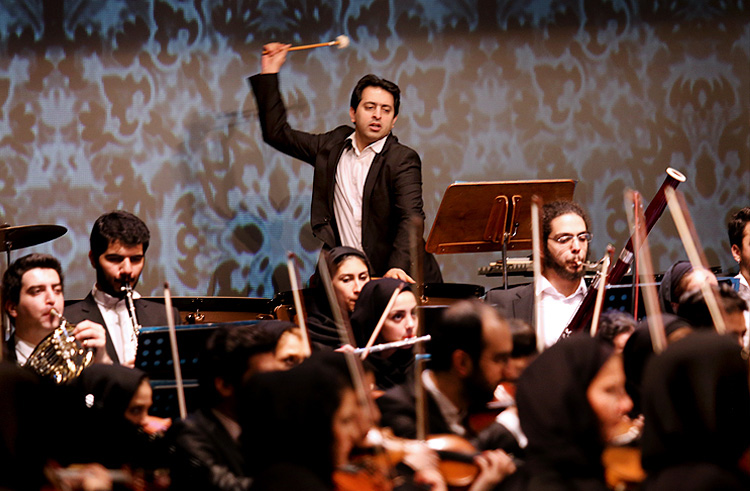 اجرای کنسرت رسیتال پیانو توسط رافائل میناسکانیان