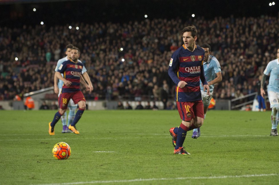 پاس گل مسی از روی نقطه پنالتی! (تصاویر) پاس گل مسی از روی نقطه پنالتی! (تصاویر)