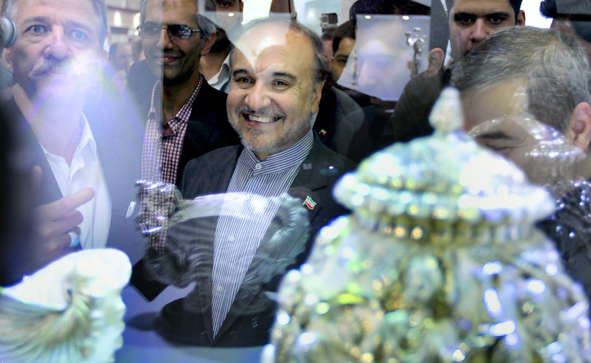 افتتاح نمایشگاه طلا، نقره، جواهر، ساعت و صنایع وابسته افتتاح نمایشگاه طلا، نقره، جواهر، ساعت و صنایع وابسته