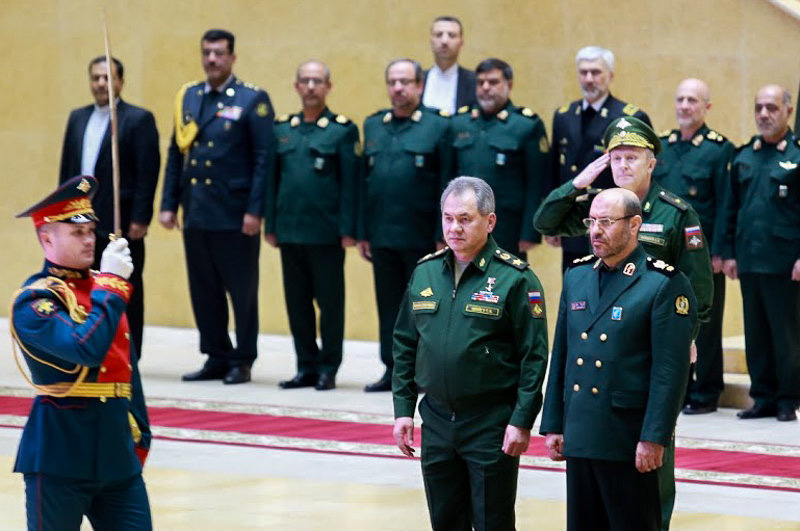 دیدار وزرای دفاع ایران و روسیه