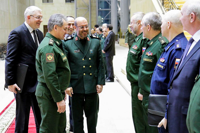 دیدار وزرای دفاع ایران و روسیه