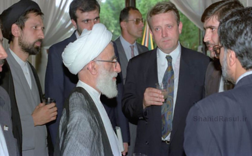 آیت الله جنّتی در جنگ بوسنی ۲ (تصاویر) آیت الله جنّتی در جنگ بوسنی ۲ (تصاویر)