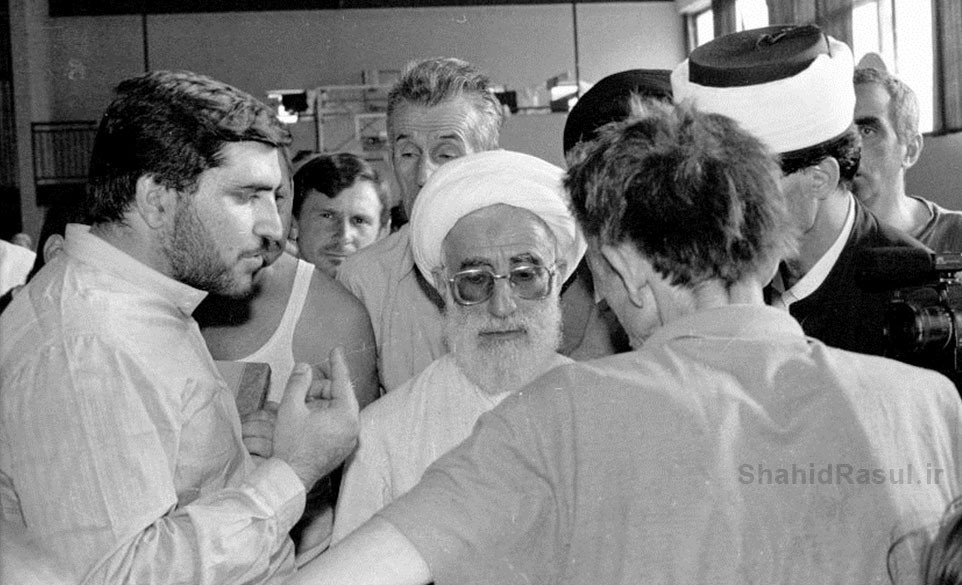 آیت الله جنّتی در جنگ بوسنی ۲ (تصاویر) آیت الله جنّتی در جنگ بوسنی ۲ (تصاویر)