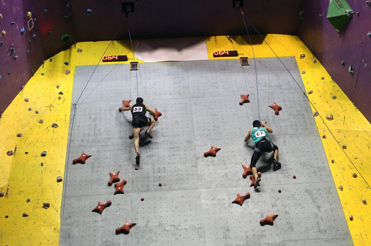 مسابقات سنگ نوردی جام فجر