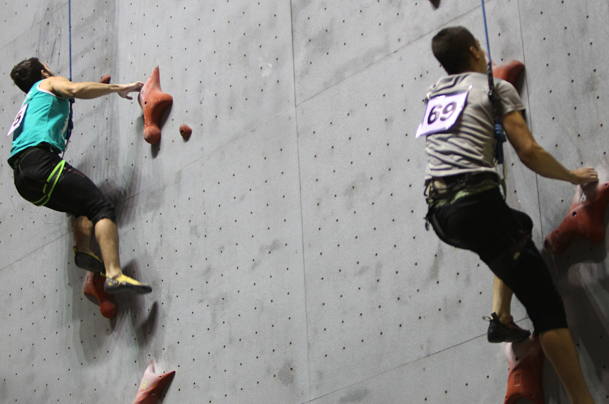 مسابقات سنگ نوردی جام فجر